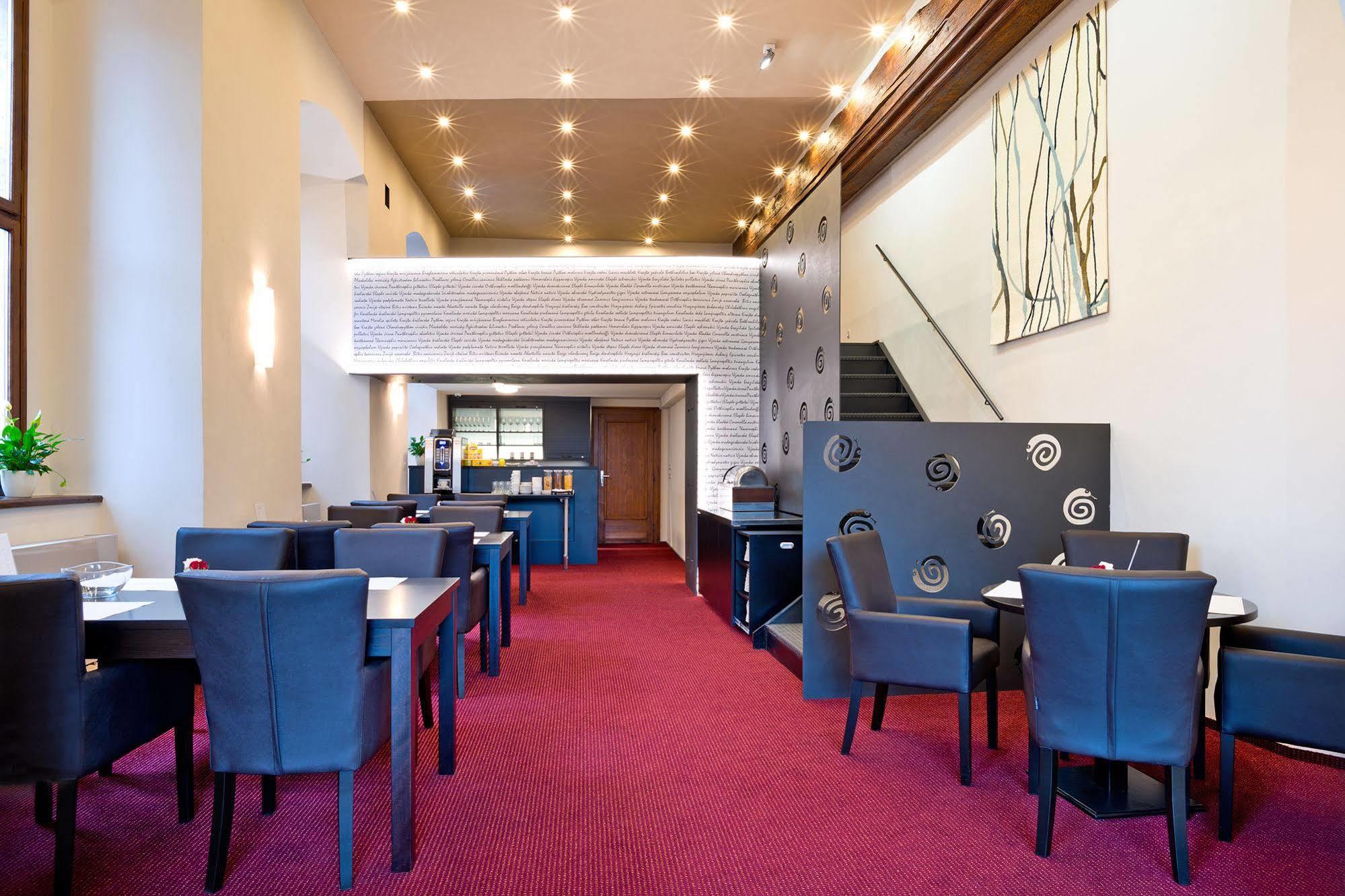 Hotel U Hada Zatec Exterior foto