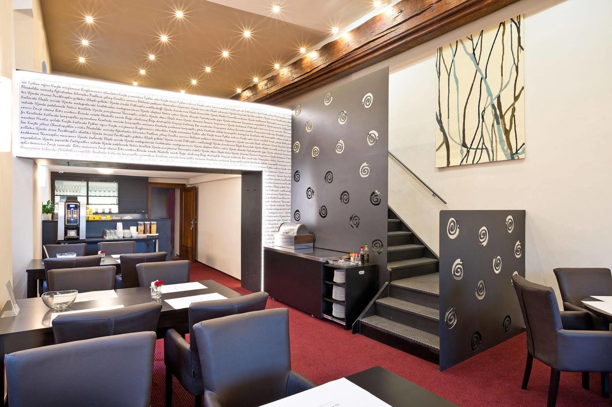 Hotel U Hada Zatec Exterior foto